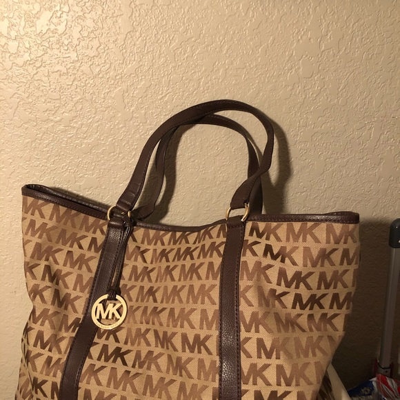 michael kors ladies purse